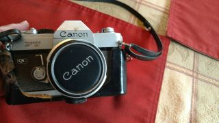 VINTAGE CANON CAMERA and CASE.  FT / QL.  314785.  WORKS? 4