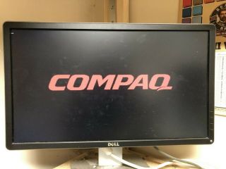Compaq Presario 5000 Computer Pentium III 700MHz Windows 98 255MB RAM 18.  6GB HDD 4