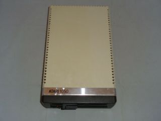 Atari 1050 Disk Drive  Powers On 2