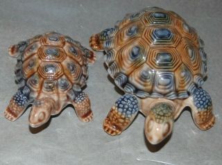 Wade Porcelain Vintage Turtles - Large With Lid And Small Colourful