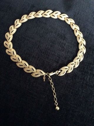 Vintage Trifari Gold Plated Necklace Choker