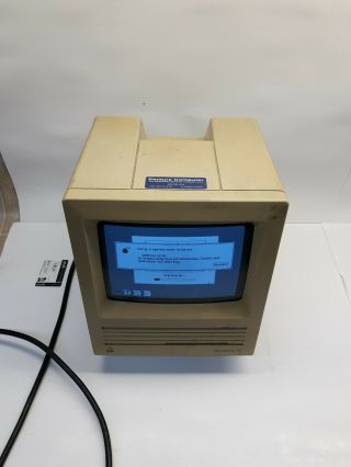 Vintage Apple Macintosh Se M5011 Computer - Console And Power Only