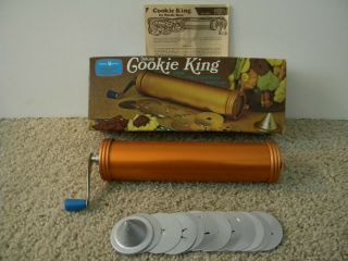 Vtg Nordic Ware Deluxe Cookie King Crank Spritz Gun - 12 Plates
