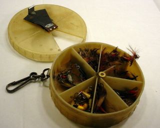Vintage Fly Fishing Plastic Wheel Box With Approx 200 Plus Flies & Hooks