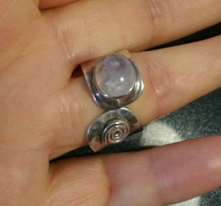 Vintage? Signed Si? Solid 925/sterling Silver Modernist Hammered Moonstone Ring