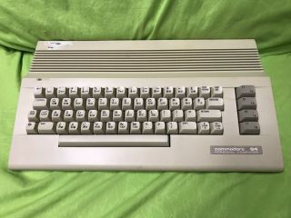 Commodore 64c Computer