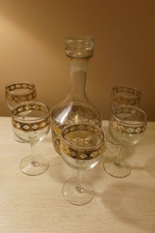 Vtg Mid Century Culver 22 Kt Gold Trim Valencia Decanter & 5 Stem Wine Glasses