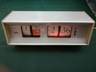 Vtg Copal Model 601 Aluminum Day/date Flip Clock Light