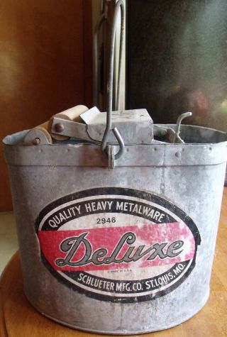 Vintage DeLuxe Glavanized Metal Mop Bucket With Wood Rollers Made in USA 3