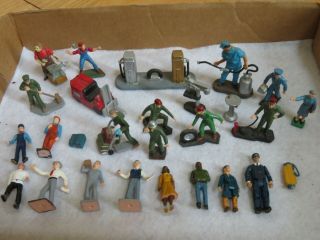 Train Layout Figures People Service Station Tow Motor Britains Vtg & More (r787)