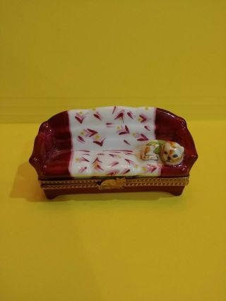 Vintage Limoges Trinket Box Cat Kitten On Couch Sofa Peint Main