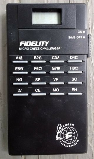 Fidelity Micro Chess Challenger Electronic Handheld Computer Game VTG Model 6096 3