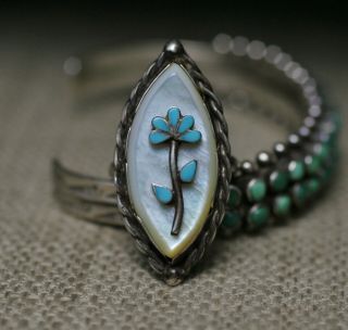 Vintage Native American Zuni Turquoise Sterling Silver Flower Ring Size 6.  25