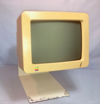 Apple Iic Computer 9 " Monitor G090h W/stand