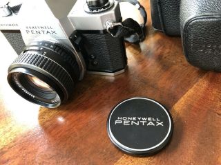 PENTAX SPOTMATIC F 35mm Camera Asahi SMC Takumar 55mm 1:1.  8 Lens N. 4
