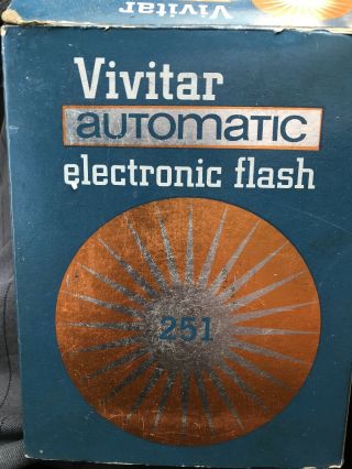 Vintage SLR Vivitar Auto 251 Shoe Mount Flash - w/ case & cable - 5