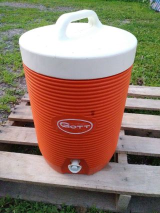 Vintage Gott 2 Gallon Water Sports Cooler/jug Orange & White