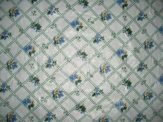 Vtg White Blue Yellow Floral Vinyl Tablecloth w/Flannel Back 51 x 69 Rectangular 2