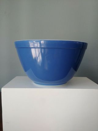 Vintage Pyrex 401 Nesting Mixing Bowl Primary Color Blue 5 3/4 Inch 1 1/2 Pint