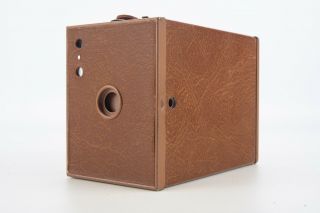 Antique Eastman Kodak No 2 Brownie Box Camera Model F In Brown Uses 120 Film V04