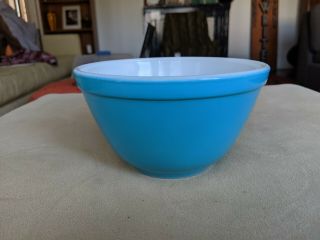 Vintage Pyrex Blue 401 Mixing Bowl 1.  5 Pint Single Primary Colors Small Nesting