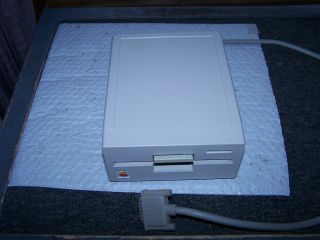 Apple 5.  25 Disk Drive And - Beatiful - A9m0107