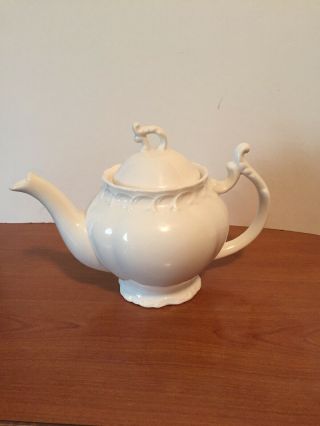 Vintage Graces Teaware White Scroll Tea Pot