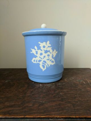 Vintage Harker Pottery Blue Cameo Ware Cookie Jar Crock Pot Canister 7.  5 " W Lid