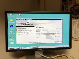 HP Desktop Computer Pentium III 933MHz Windows 98 512MB RAM 18.  6GB HDD 7
