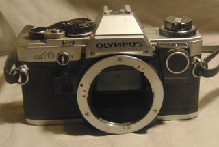 Vintage Olympus Om 10 Slr 35mm Film Camera W/ Olympus Neck Strap Estate Fresh