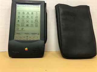 Apple Newton MessagePad 100 Model H1000 w/ Flash Card,  Manuals,  Box 2