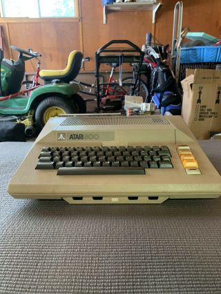 Atari 800 Home Computer -