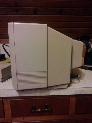 Vintage Amiga Model 1080 Monitor 4