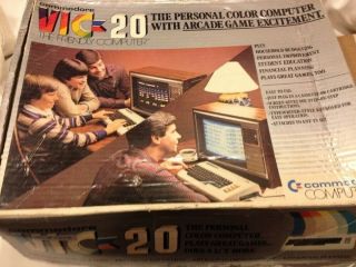 Vintage Commodore Vic 20 Computer Gaming Console W/ Box Made In Japan.