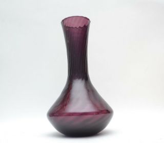 Purple Mid Century Vintage Scandinavian Style Italian Art Glass Vase from Empoli 7