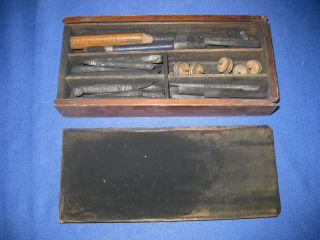Vintage Artist Box With Drawing Charcoal Pencil / Paper Stumps & Tortillion
