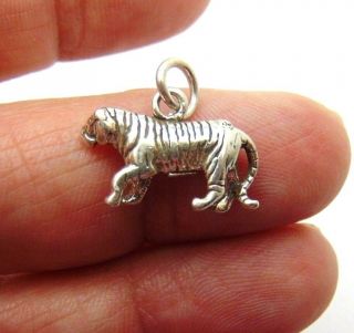 Vintage Sterling Silver Tiger Charm Big Cat White 2.  8 Grams mar DazzleCity 4
