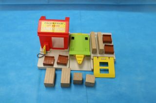 Vintage Fisher Price Little People Lift And Load Lumber Yard 944 Incomplete