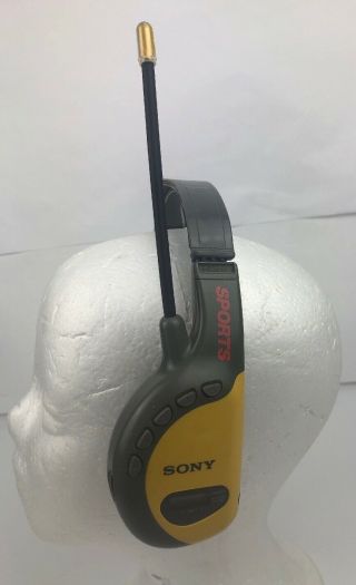 Vintage Sony Walkman Sports Srf - Hm55 Am/fm Radio Yellow Headset