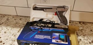 Vintage 1985 Nintendo Nes Zapper Gun Controller W Box