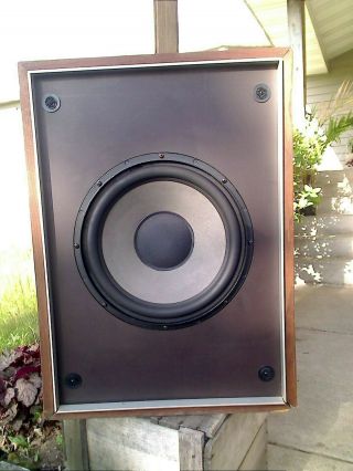 Dahlquist DQ - 1W Subwoofer But.  Cab damage - see Photos 2