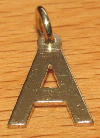 Vintage 9ct Yellow Gold Capital Letter " A " Charm/pendant (0.  6g)