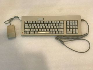 Apple Macintosh Se M0116 Keyboard Iigs W/ A9m0331 Mouse And Cable
