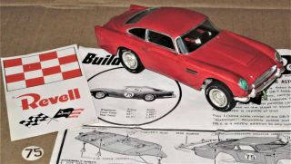 Revell Orig’l 1965 Vintage 1/32 Aston Martin Db5 Slot Car W/chassis & Motor