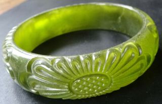 Vintage Art Deco Deep Apple Green Lusite Carved Sunflower Bangle Bracelet - 4