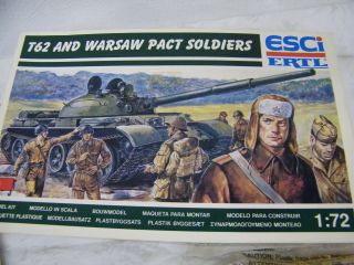 Vintage Esci Ertl T62 And Warsaw Pact Soldiers 1:72 Scale 2