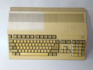 Commodore Amiga 500 With Ram Expansion SN CA1104430 PARTS 2