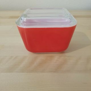 Vintage Red Pyrex Refrigerator Dish With Glass Lid 501 B C Primary 1.  5 Cup