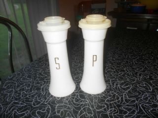 Vintage Tupperware Salt And Pepper Hourglass Shakers 6 Inch White W/gold Letters
