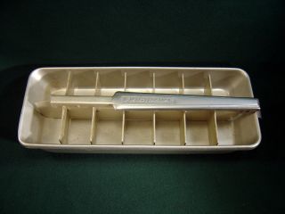 Vintage Frigidaire Aluminum Ice Cube Tray 14 Cubes